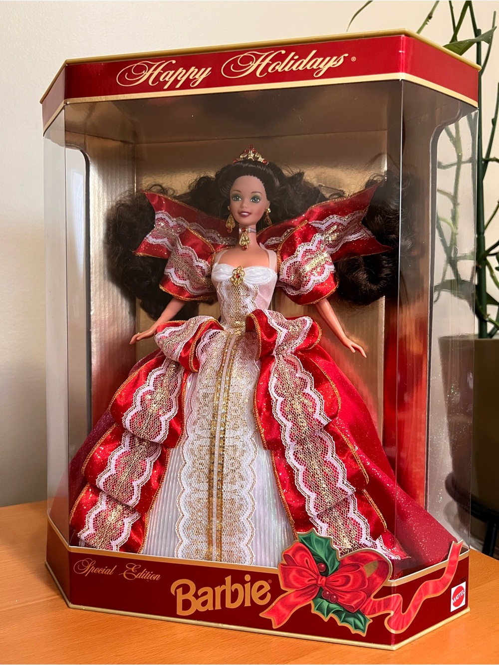 NIB 1997 Happy Holidays Special Edition Barbie